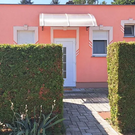 Anna's House דירה Bük