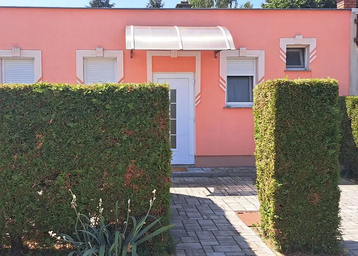 Anna's House Apartment Buk